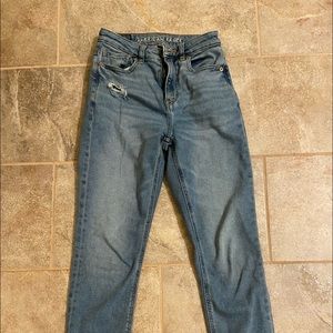 american eagle mom jeans